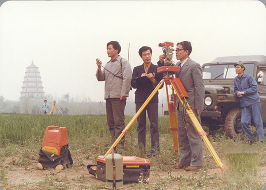 80年代的測(cè)繪.jpg 80年代的測(cè)繪.jpg